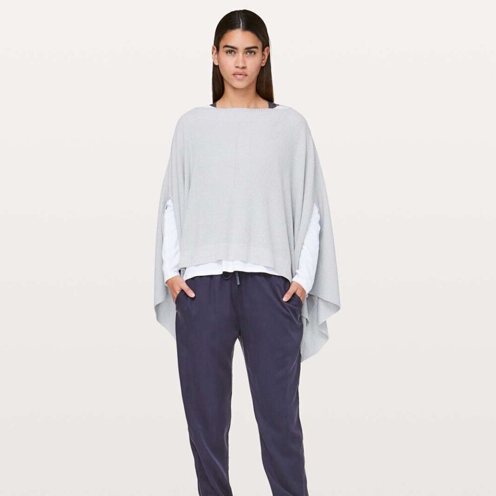 Lululemon Forward Flow Cape- One Size Athletisure Poncho